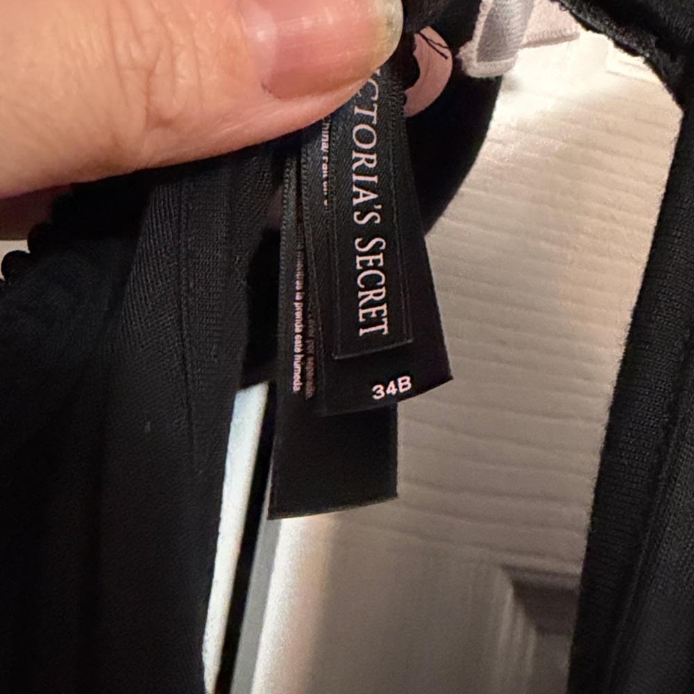 Victoria's Secret Black Lingerie - Picture 4 of 4